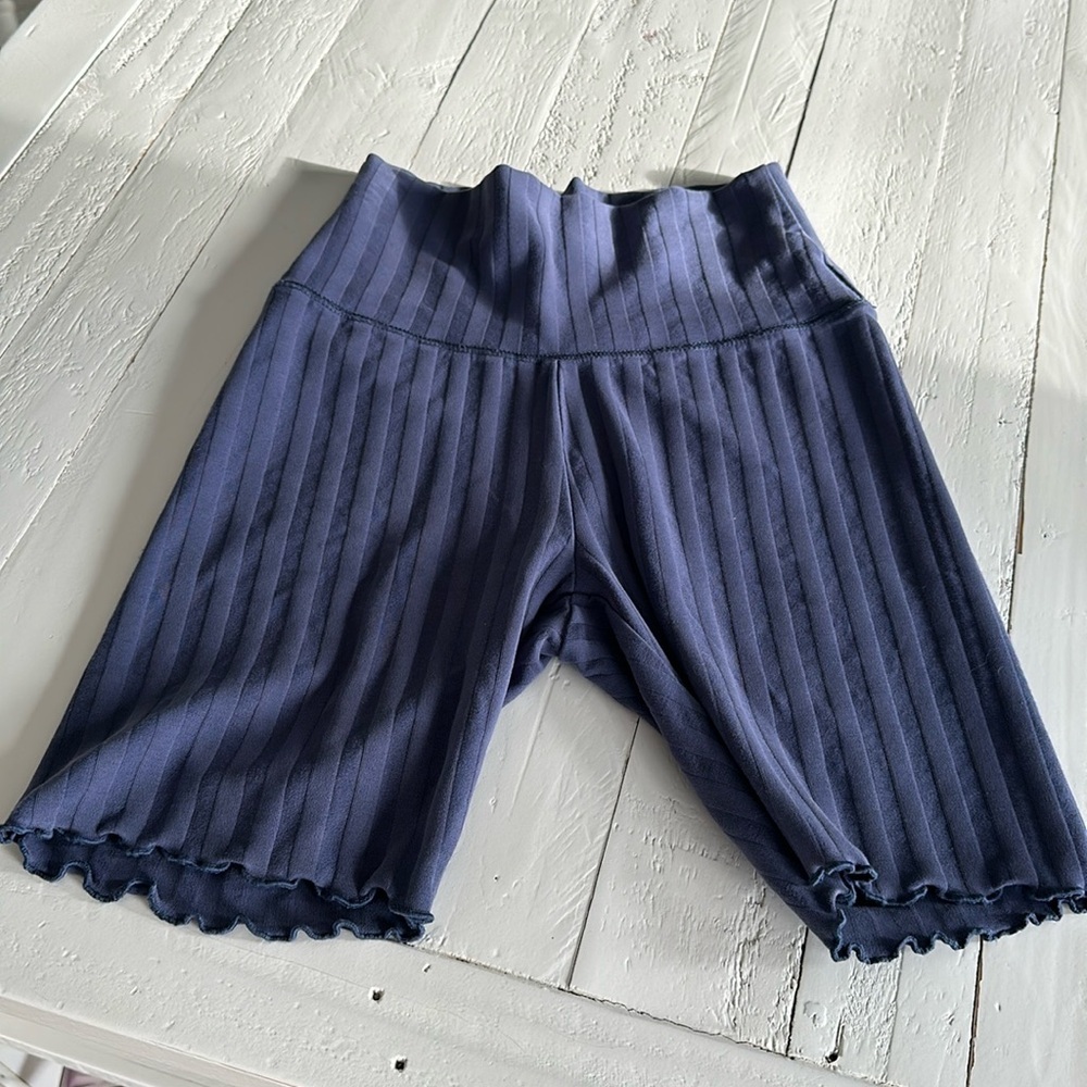 Off-line by AEIRE Sm bike shorts high-rise 7 inch seam cornflower blue NWOT
